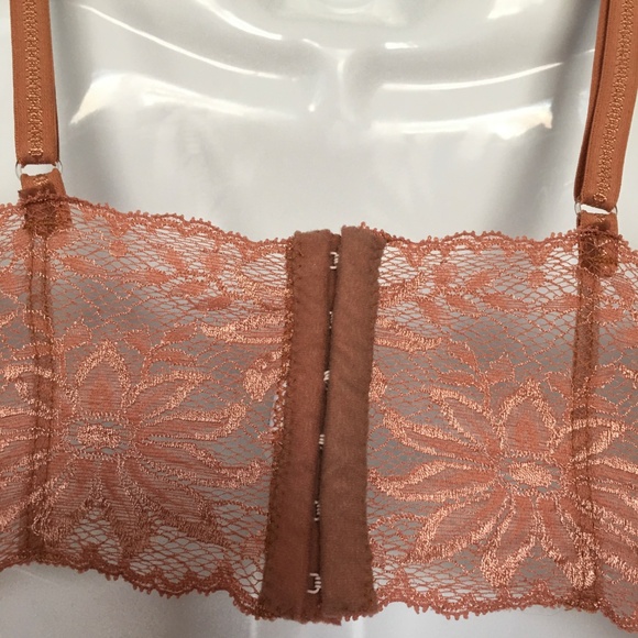 Vintage Lingerie Set by Felina (Circa 1980s) - Picture 5 of 9